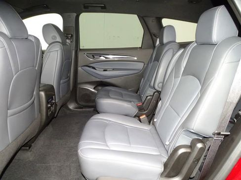 Used 2024 Buick Enclave Premium image 16