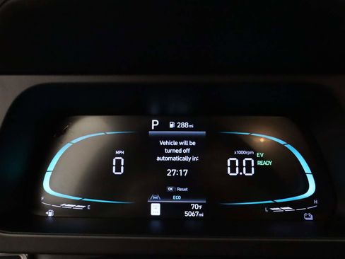 Used 2025 Hyundai Elantra Hybrid FWD image 7