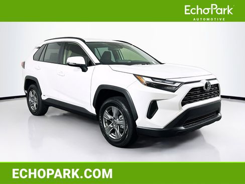 Used 2025 Toyota RAV4 XLE w/ Convenience Package image 1