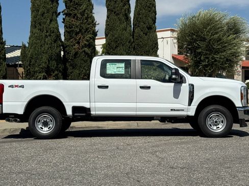 New 2026 Ford F250 XL w/ XL Chrome Package AWD/4WD image 3