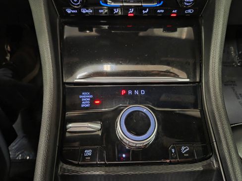 Used 2024 Jeep Grand Cherokee Limited 4xe AWD/4WD image 25