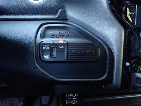 Used 2024 RAM 2500 Laramie w/ Night Edition AWD/4WD image 21