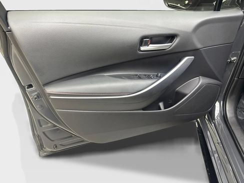 Used 2025 Toyota Corolla SE FWD image 32