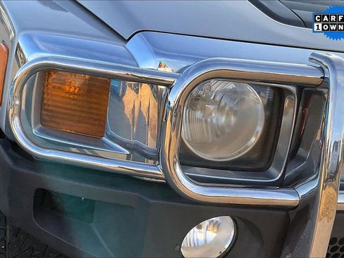 Used 2006 HUMMER H3 Luxury image 24