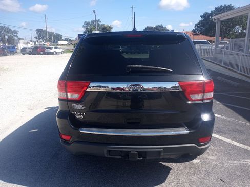 Used 2012 Jeep Grand Cherokee Overland image 4