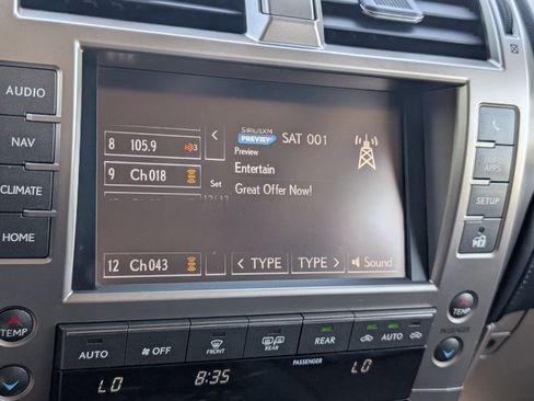 Used 2020 Lexus GX 460 Premium w/ Premium Package AWD/4WD image 29