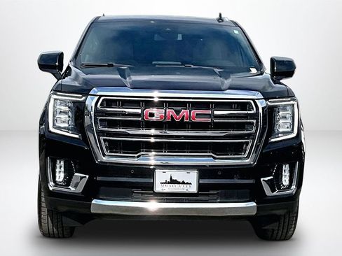 Used 2024 GMC Yukon SLT AWD/4WD image 2