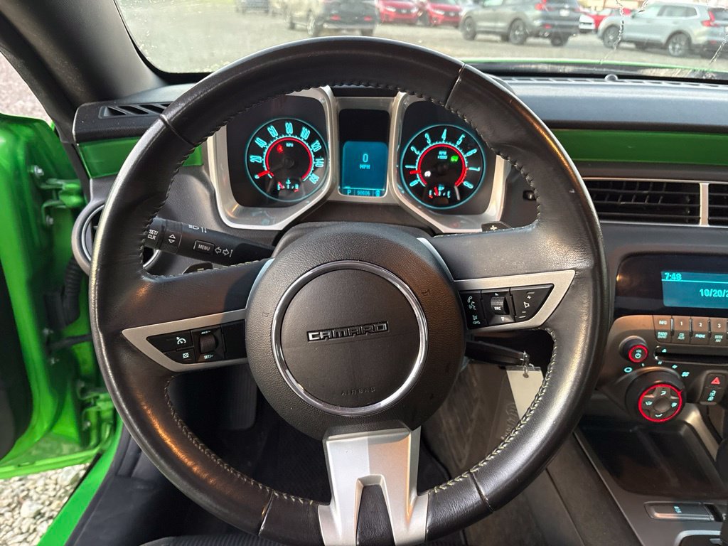 Used 2010 Chevrolet Camaro LT RWD image 18