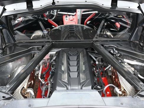 Used 2023 Chevrolet Corvette Stingray Preferred Cpe w/ Z51 Performance Package RWD image 16