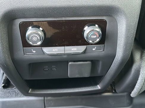 New 2026 Chevrolet Traverse RS w/ LPO, Floor Liner Package image 23