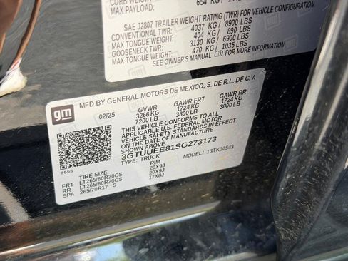 Used 2025 GMC Sierra 1500 AT4 w/ AT4 Premium Package AWD/4WD image 24