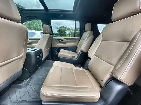 Used 2023 Chevrolet Suburban Premier RWD image 26