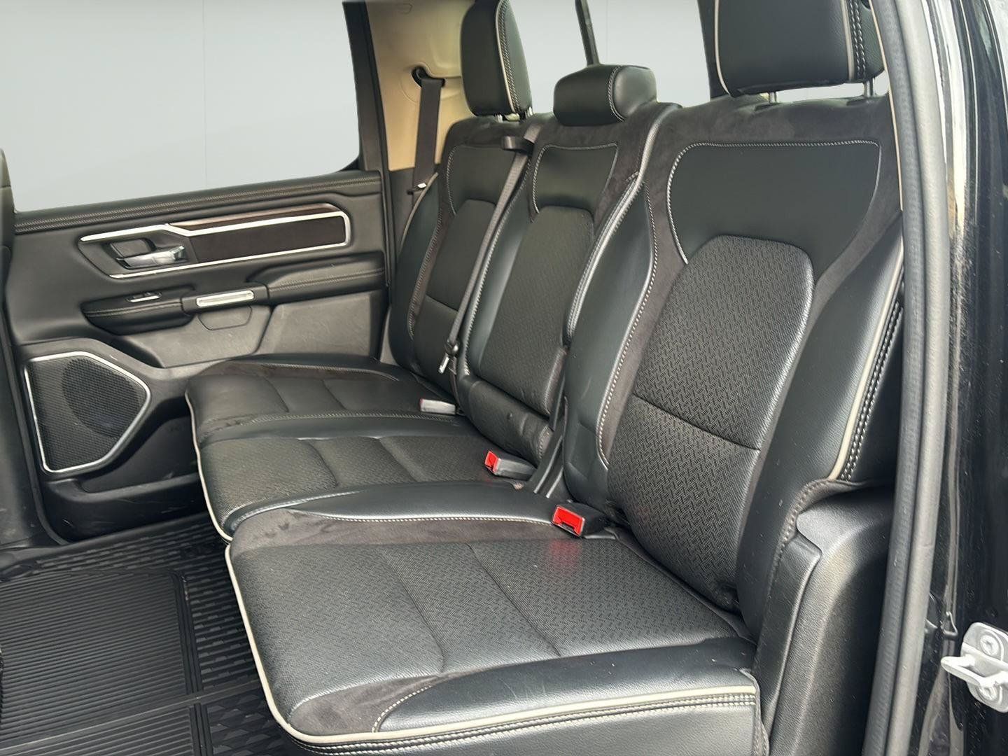 Used 2021 RAM 1500 Laramie AWD/4WD image 27