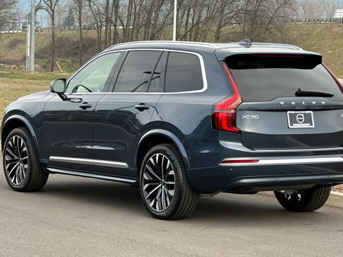 New 2026 Volvo XC90 B5 Plus w/ Protection Package Premier image 5