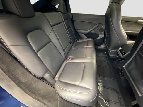 Used 2024 Tesla Model Y 2WD image 14