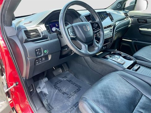 Used 2023 Honda Passport Elite image 9