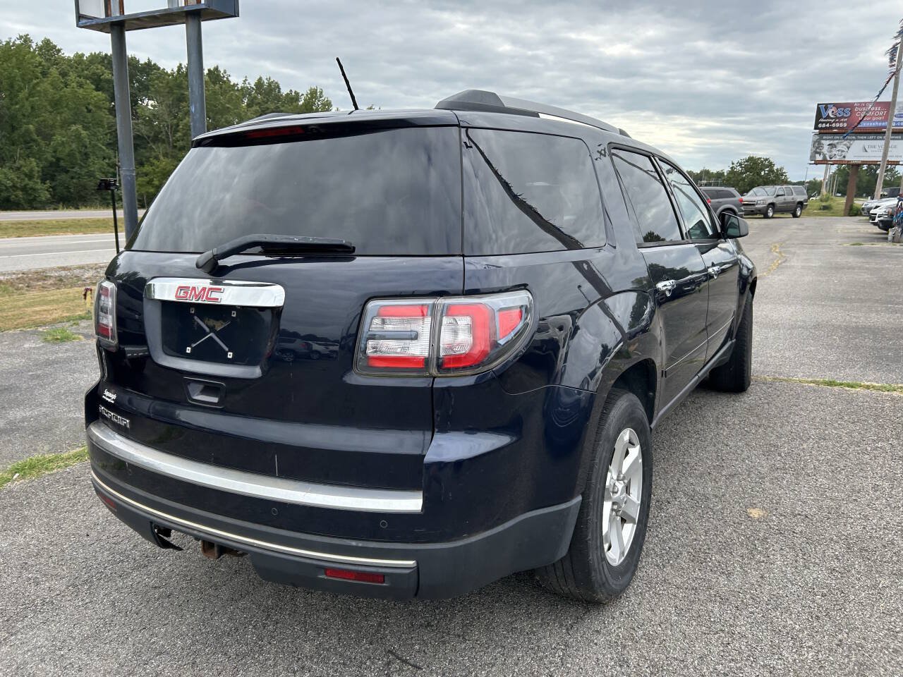 Used 2015 GMC Acadia SLT AWD/4WD image 6