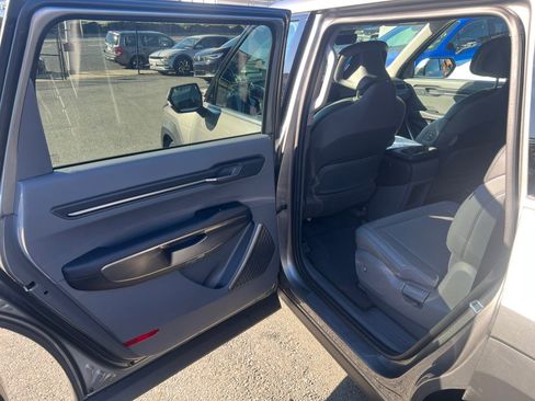 Used 2024 Kia EV9 Light Long Range image 57