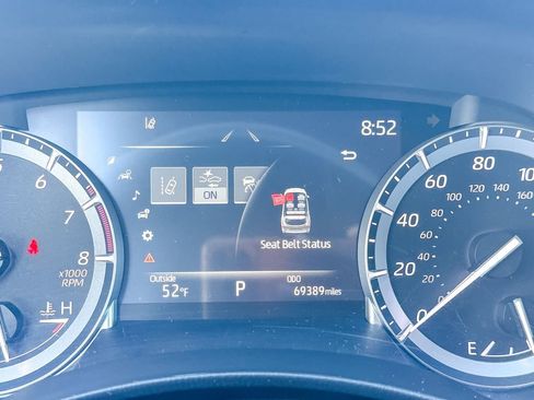 Used 2022 Toyota Highlander Limited AWD/4WD image 16