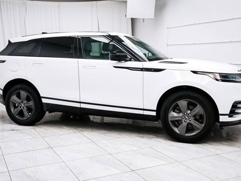 Used 2025 Land Rover Range Rover Velar Dynamic SE image 2