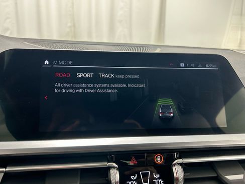 Used 2023 BMW M4 Competition image 17