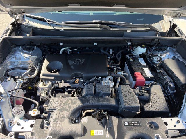Used 2024 Toyota RAV4 XLE w/ Convenience Package FWD image 28