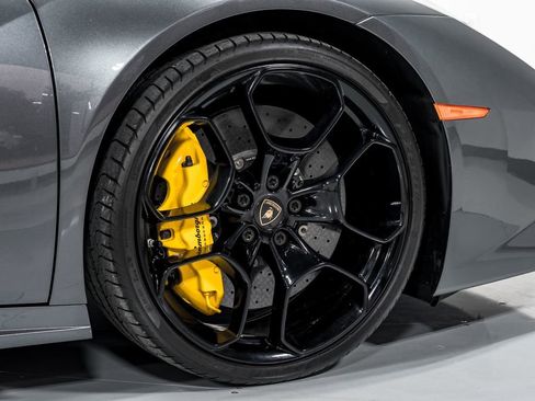 Used 2016 Lamborghini Huracan LP 610-4 AWD/4WD image 45