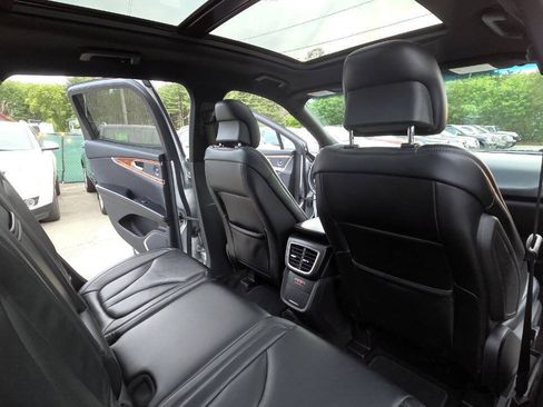 Used 2016 Lincoln MKX Select w/ Select Plus Package AWD/4WD image 42