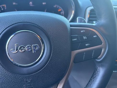 Used 2017 Jeep Grand Cherokee Laredo w/ Quick Order Package 2BE RWD image 23