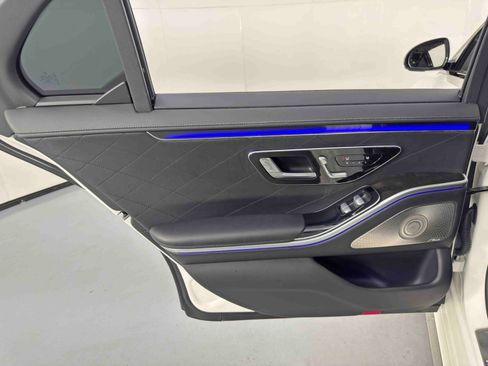 Used 2023 Mercedes-Benz S 580 4MATIC Sedan image 50