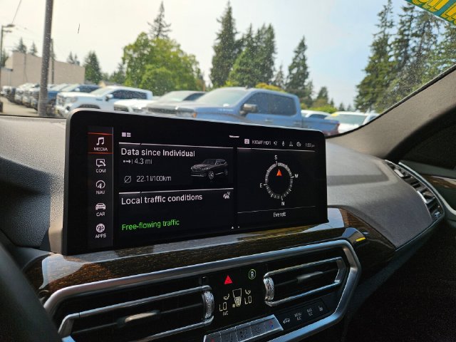 Used 2024 BMW X3 xDrive30i AWD/4WD image 34
