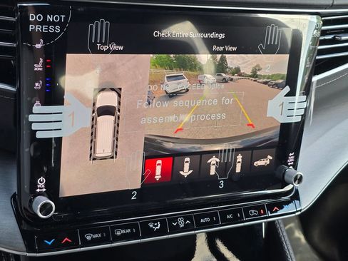 New 2026 Jeep Grand Wagoneer L Limited AWD/4WD image 9