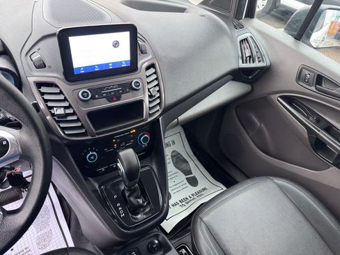 Used 2021 Ford Transit Connect XL image 18