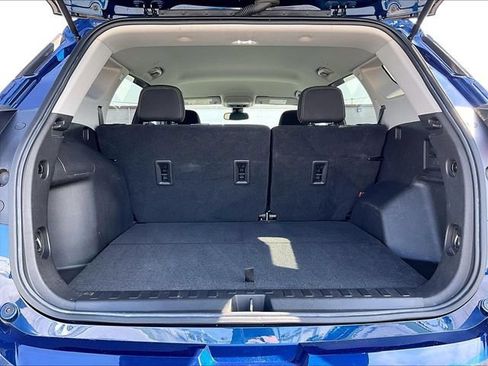 Used 2022 GMC Terrain SLE w/ Driver Convenience Package FWD image 29