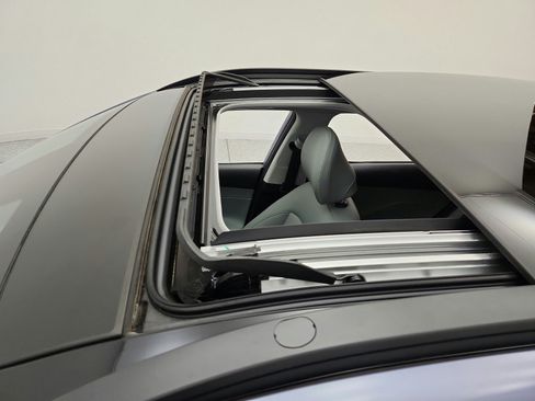 Used 2024 Hyundai Kona Limited FWD image 16