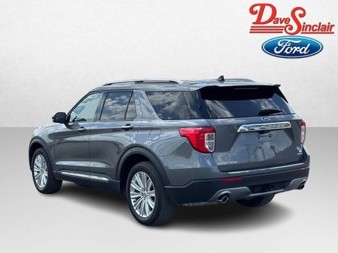 Used 2024 Ford Explorer Limited w/ Equipment Group 301A AWD/4WD image 9