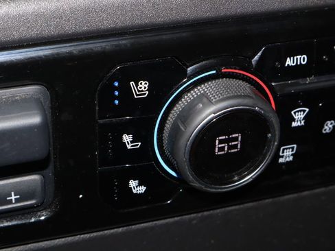 Used 2023 Chevrolet Silverado 1500 ZR2 w/ Technology Package image 19