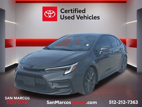 Certified 2025 Toyota Corolla SE image 1