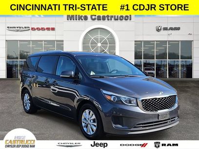 Used 2017 Kia Sedona LX w/ LX Essentials Premium Package