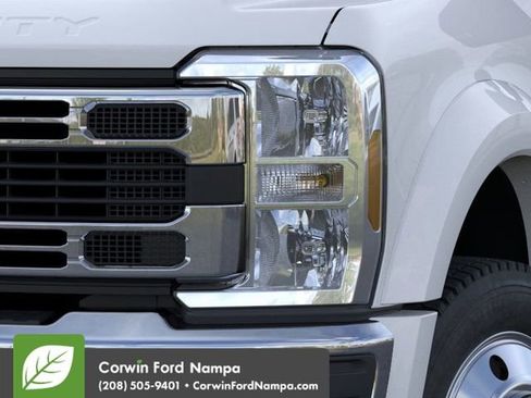New 2026 Ford F450 XLT image 18