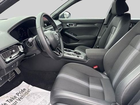 Certified 2025 Honda Civic Sport image 3