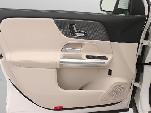 Certified 2023 Mercedes-Benz GLA 250 image 16