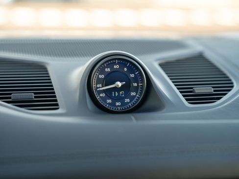 Used 2025 Porsche Cayenne image 17