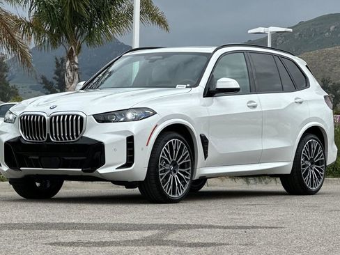 New 2026 BMW X5 xDrive40i w/ M Sport Package AWD/4WD image 7
