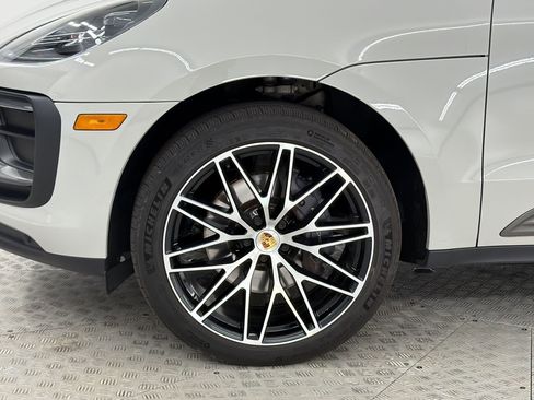 Certified 2023 Porsche Macan Turbo AWD/4WD image 12