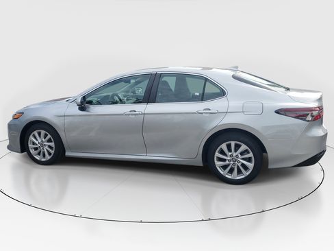 Used 2023 Toyota Camry LE FWD image 6