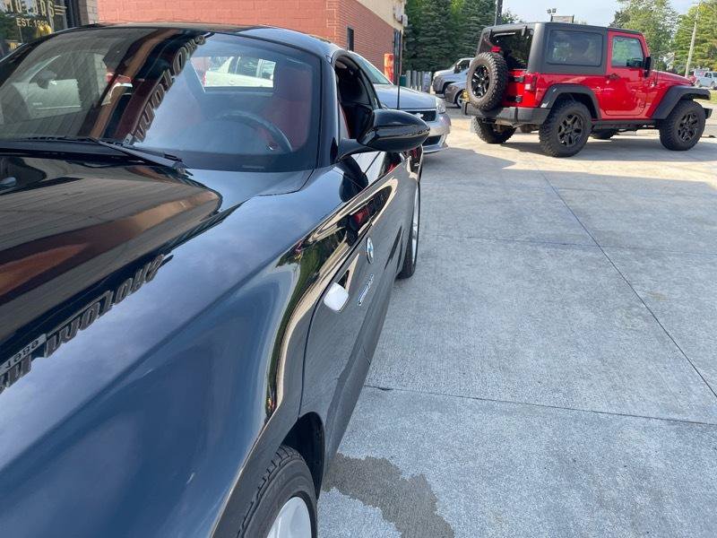 Used 2009 BMW Z4 sDrive35i RWD image 3