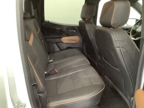 Used 2023 GMC Canyon AT4 image 27