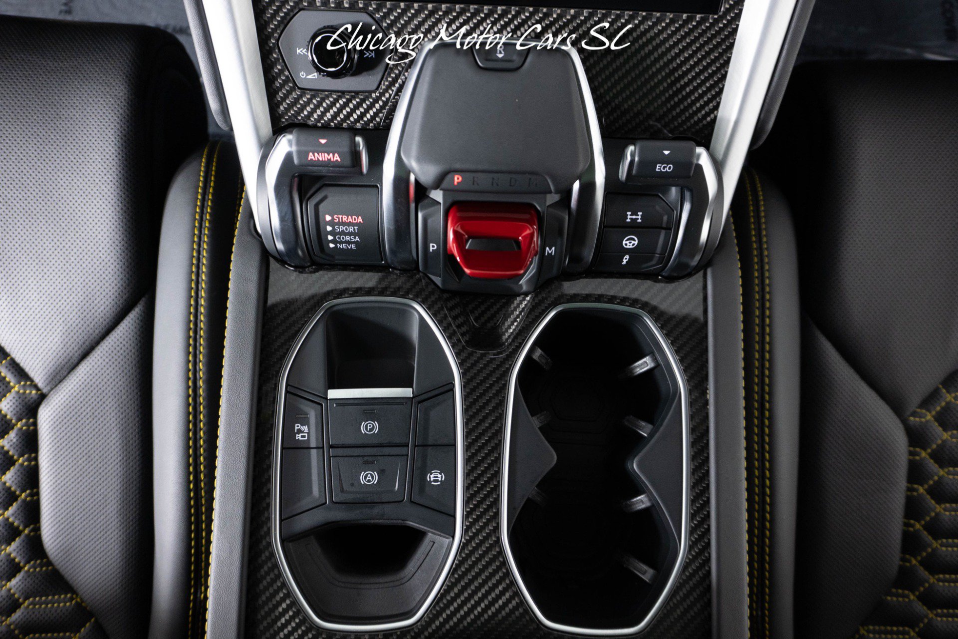 Used 2021 Lamborghini Urus AWD/4WD image 26