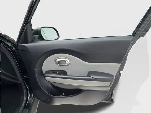 Used 2014 Kia Soul + w/ UVO w/Eservices Package FWD image 31